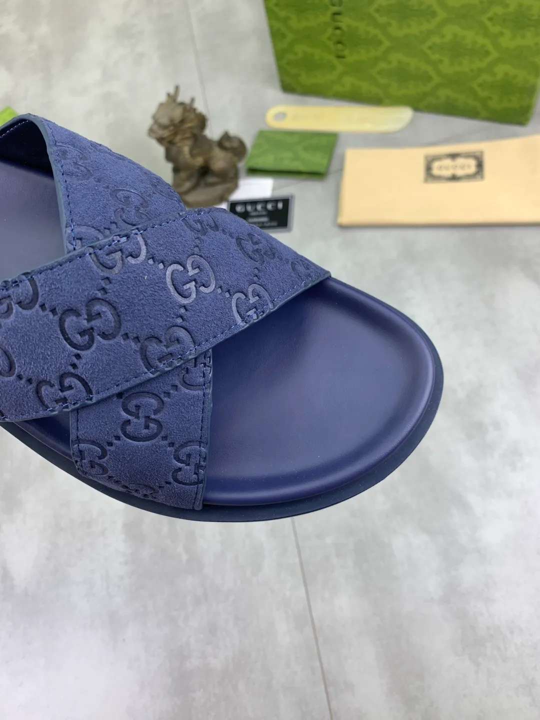 Men's Men's Shoes💰P320💰[New Style]🎁🎁🎁 High-quality GUCCI new casual slippers for the Year of the Snake, original official website, perfect workmanship, transmitting a kind of noble luxury, sublimating its definition of luxury in Gucci's high-end extraordinary craftsmanship. Original Gucci double G combination outsole, code number: 38-44 (45 customized)